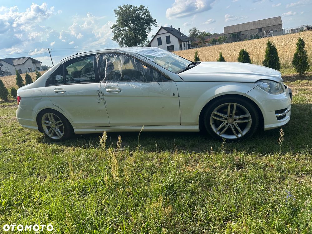 Mercedes-Benz Klasa C 200 CDI DPF (BlueEFFICIENCY) - 21