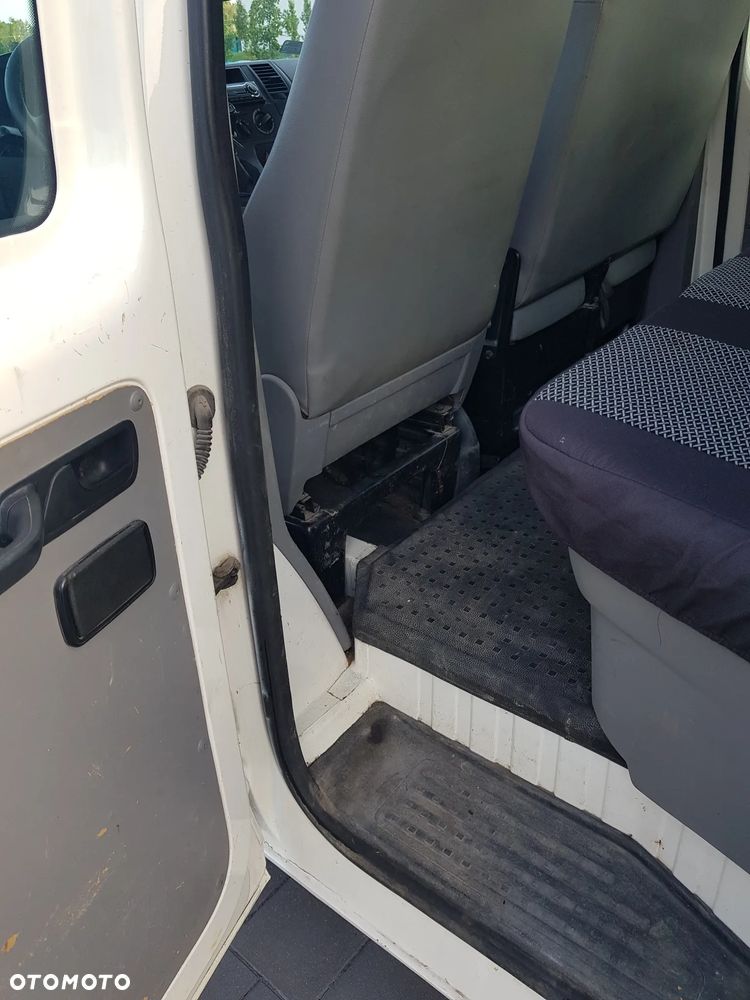 Volkswagen Transporter - 26