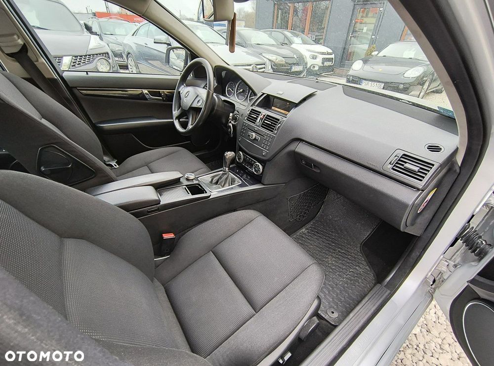 Mercedes-Benz Klasa C 180 Kompressor Elegance - 17