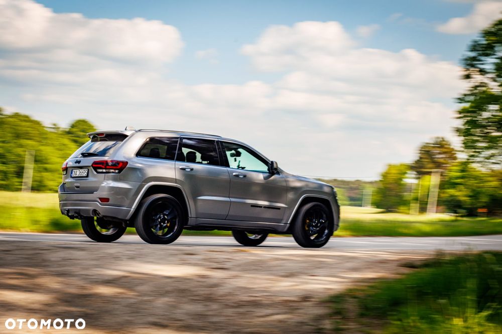 Jeep Grand Cherokee - 7