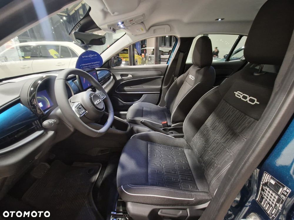 Fiat 600 ver-1-2-turbo-hybrid-edct - 5