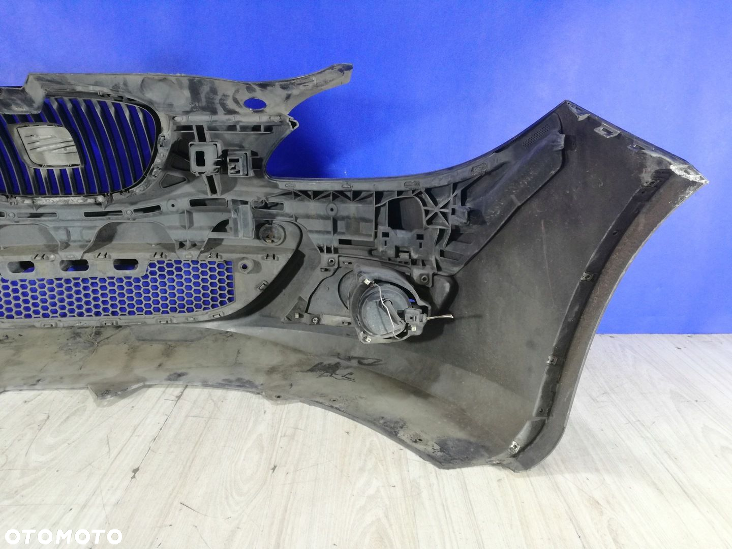 Seat Leon 2 II zderzak grill przód przedni LC9Z 05/09 - 10