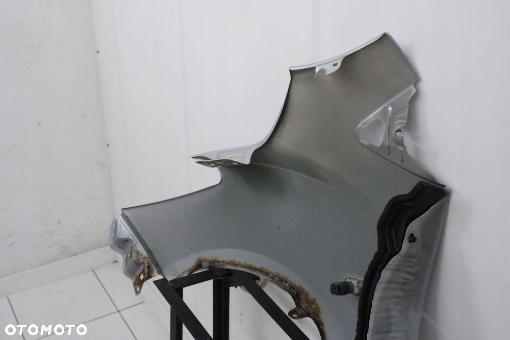 MAZDA 2 DE 07R- BŁOTNIK PRAWY PRZÓD PRZEDNI 22V - 13