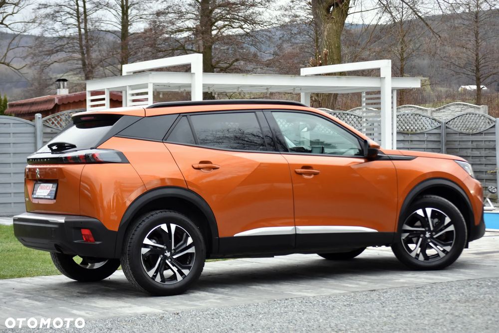 Peugeot 2008 ver-puretech-130-allure - 16