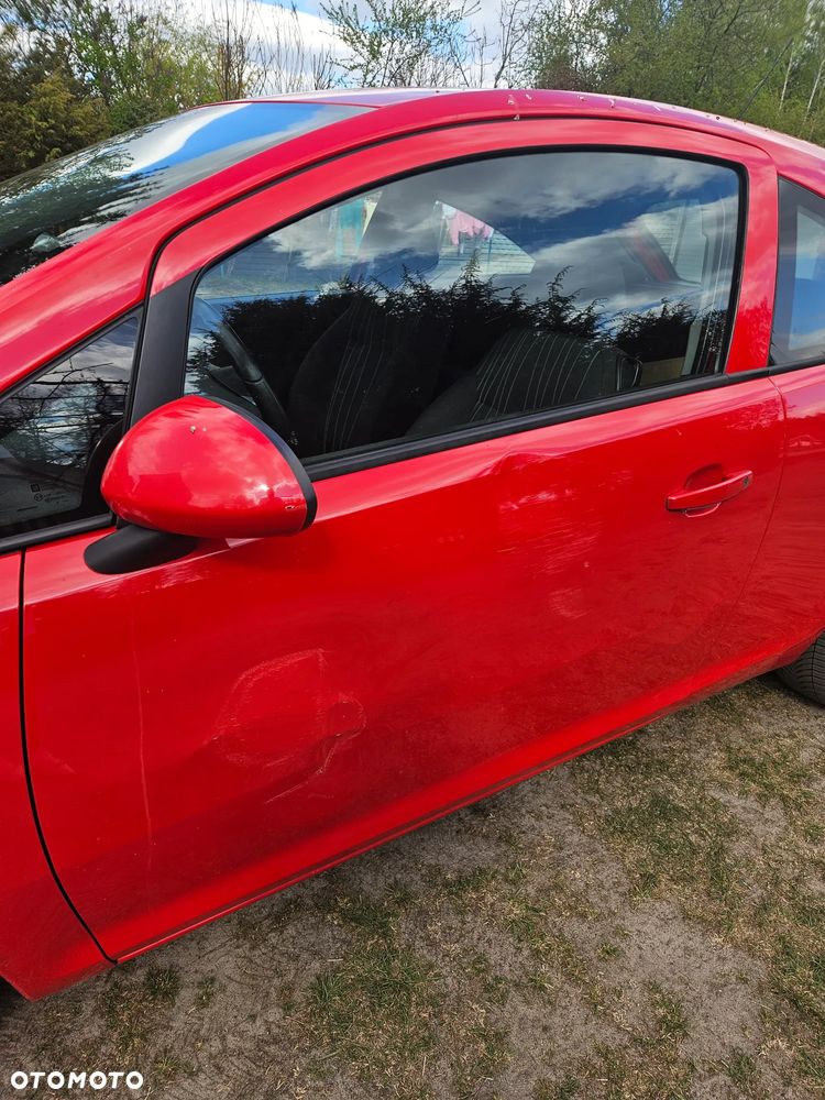 Opel Corsa 1.4 16V Cosmo - 6