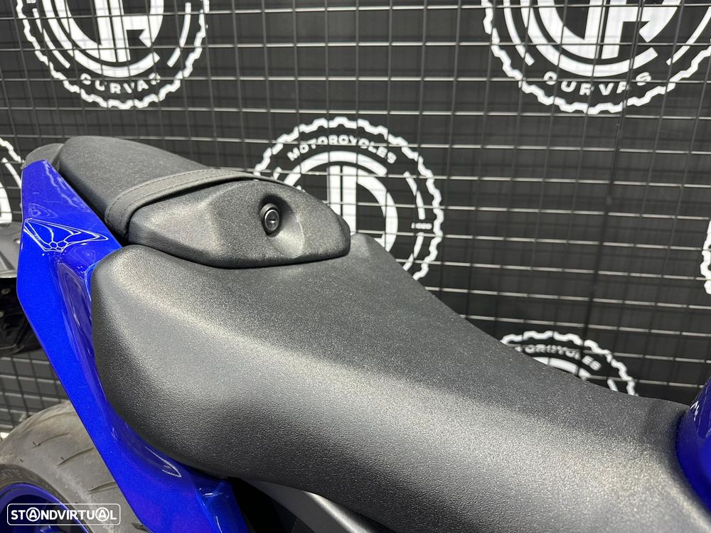 Yamaha MT-09 Y-AMT - 9