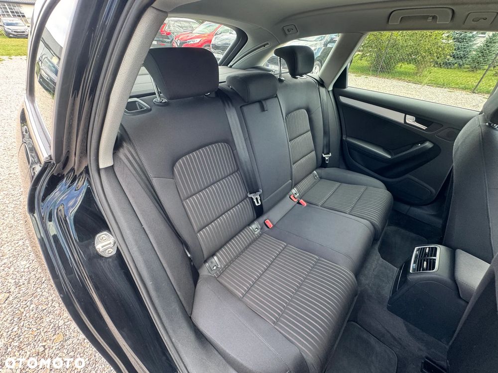 Audi A4 Avant 2.0 TDI DPF clean diesel multitronic Ambiente - 11
