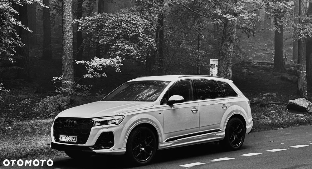 Audi Q7 - 1