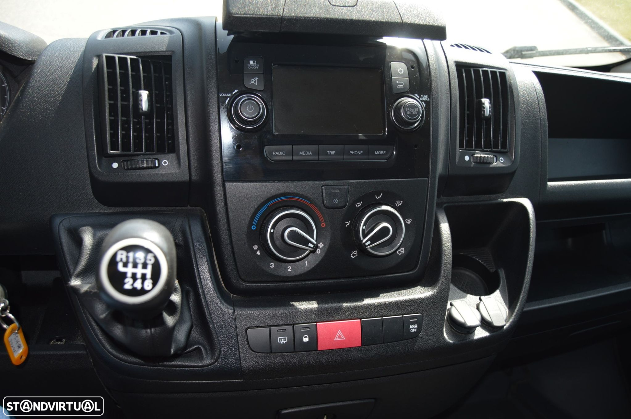 Peugeot Boxer 2.2 BlueHDi 333 L2 CD - 14