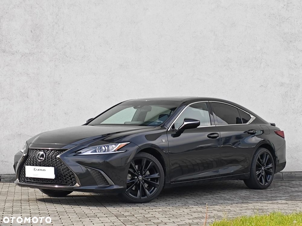Lexus ES 300h F Sport Design - 2