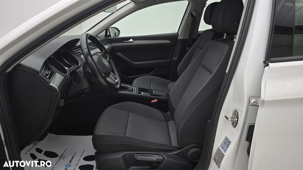 Volkswagen Passat 2.0 TDI DSG Comfortline - 12