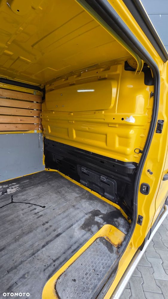 Renault TRAFIC - 17