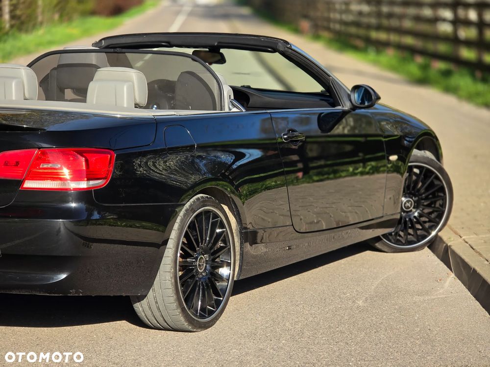 BMW Seria 3 330i M Sport Edition - 40