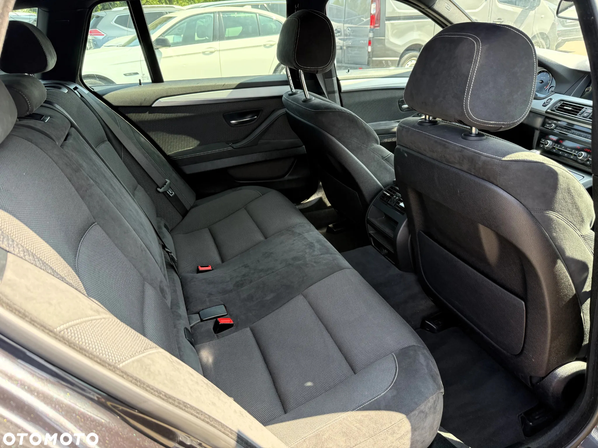 BMW Seria 5 525d Touring Sport-Aut - 13
