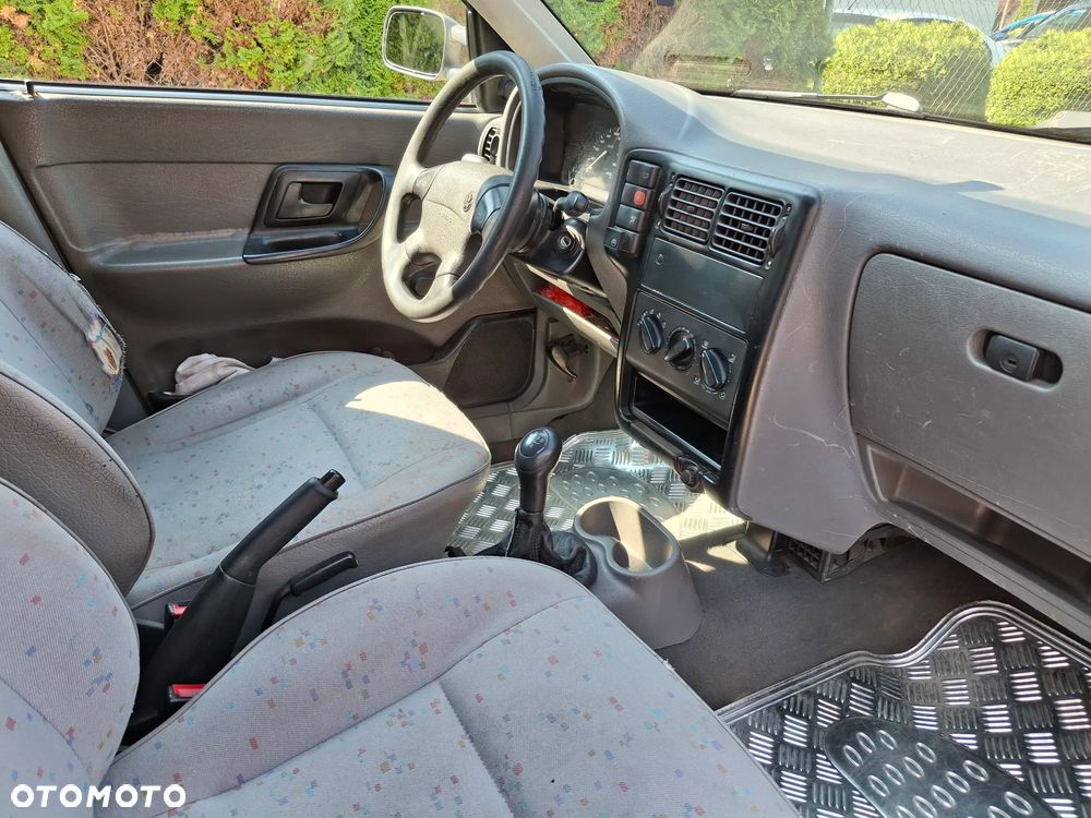 Volkswagen CADDY - 8