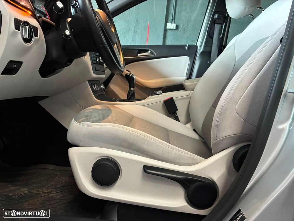 Mercedes-Benz B 180 CDI BlueEFFICIENCY - 19