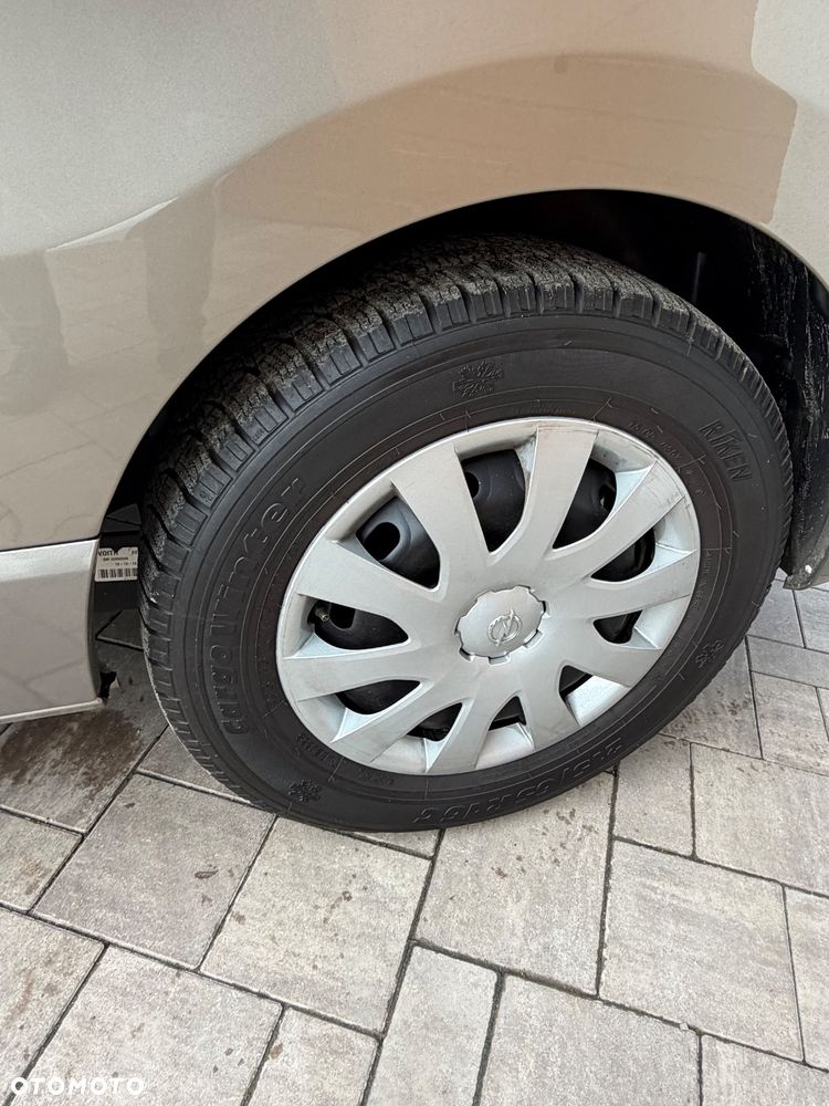 Opel Vivaro - 22