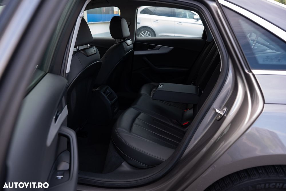 Audi A4 2.0 TDI S tronic Design - 21