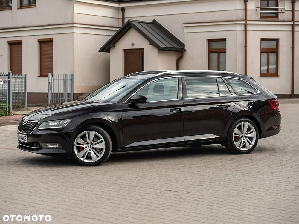 Skoda Superb 2.0 TDI DSG Premium Edition - 12