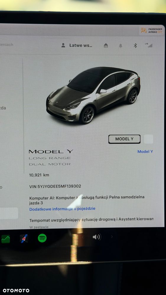Tesla Model Y Long Range AWD - 13