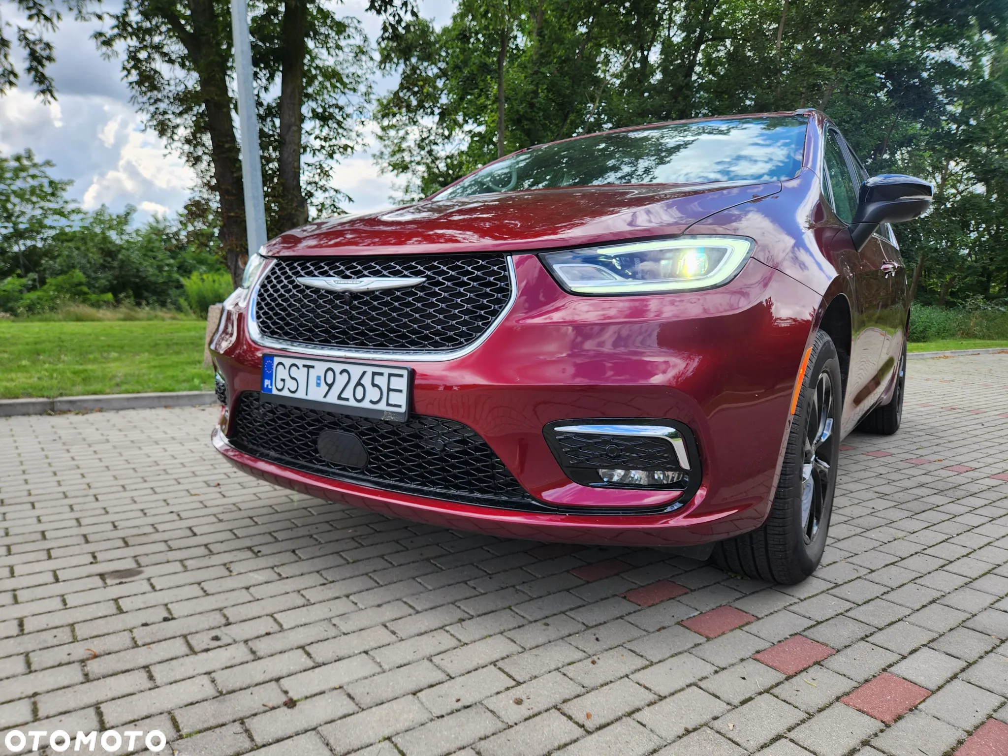 Chrysler Pacifica - 5