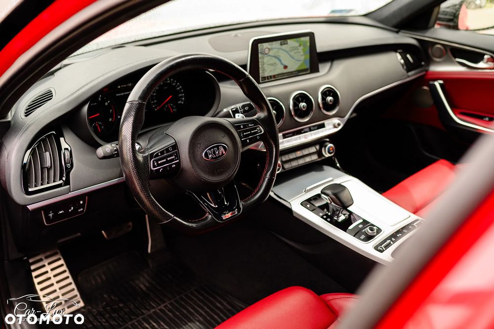 Kia Stinger 2.0 T-GDI GT Line - 18