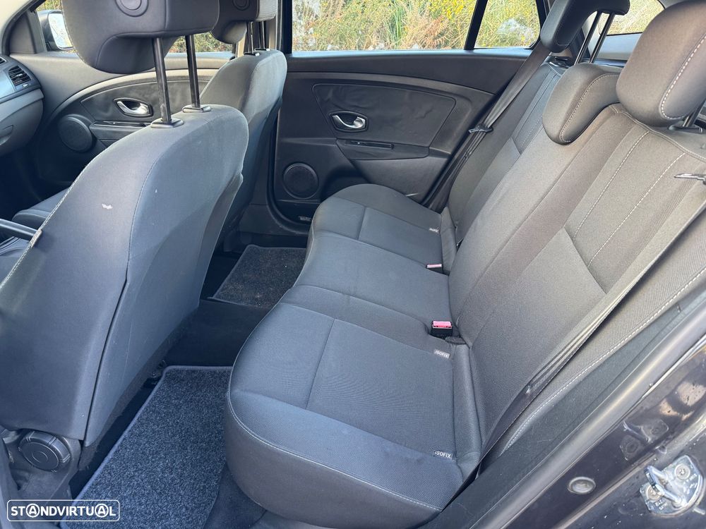 Renault Mégane 1.5 dCi Confort - 7