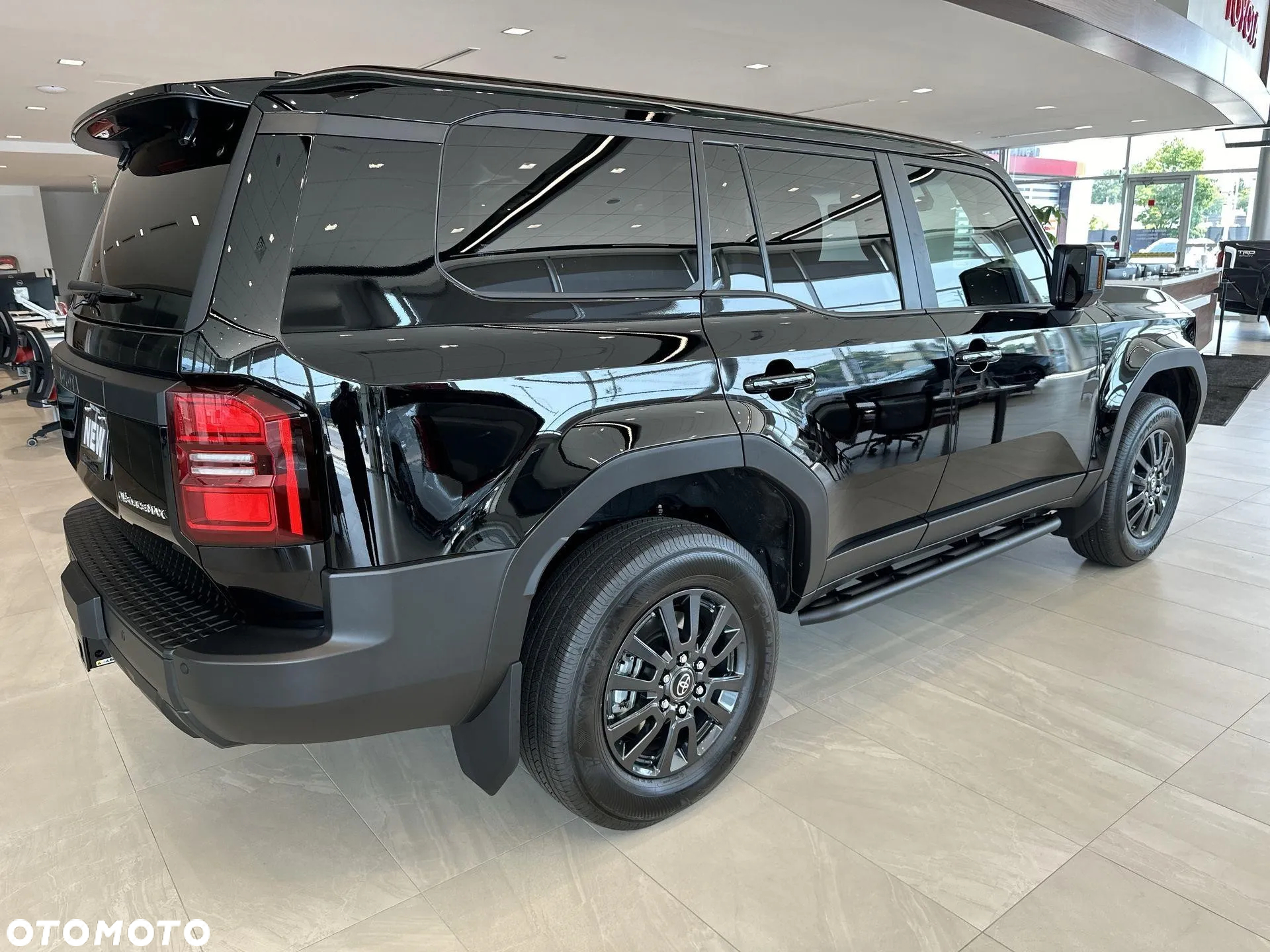 Toyota Land Cruiser - 6