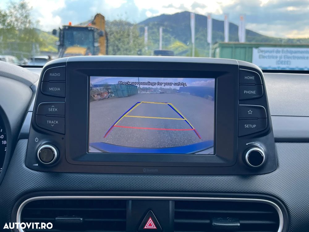 Hyundai KONA - 24