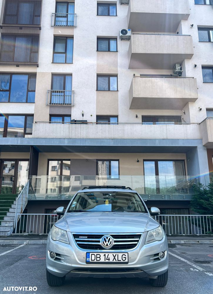 VOLKSWAGEN Tiguan