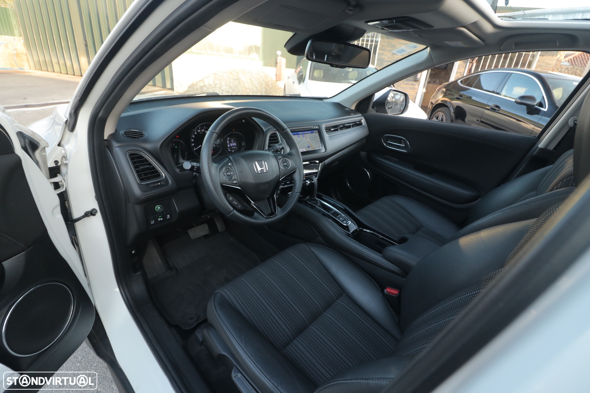 Honda HR-V 1.5 i-VTEC Elegance +C.Navi CVT - 13