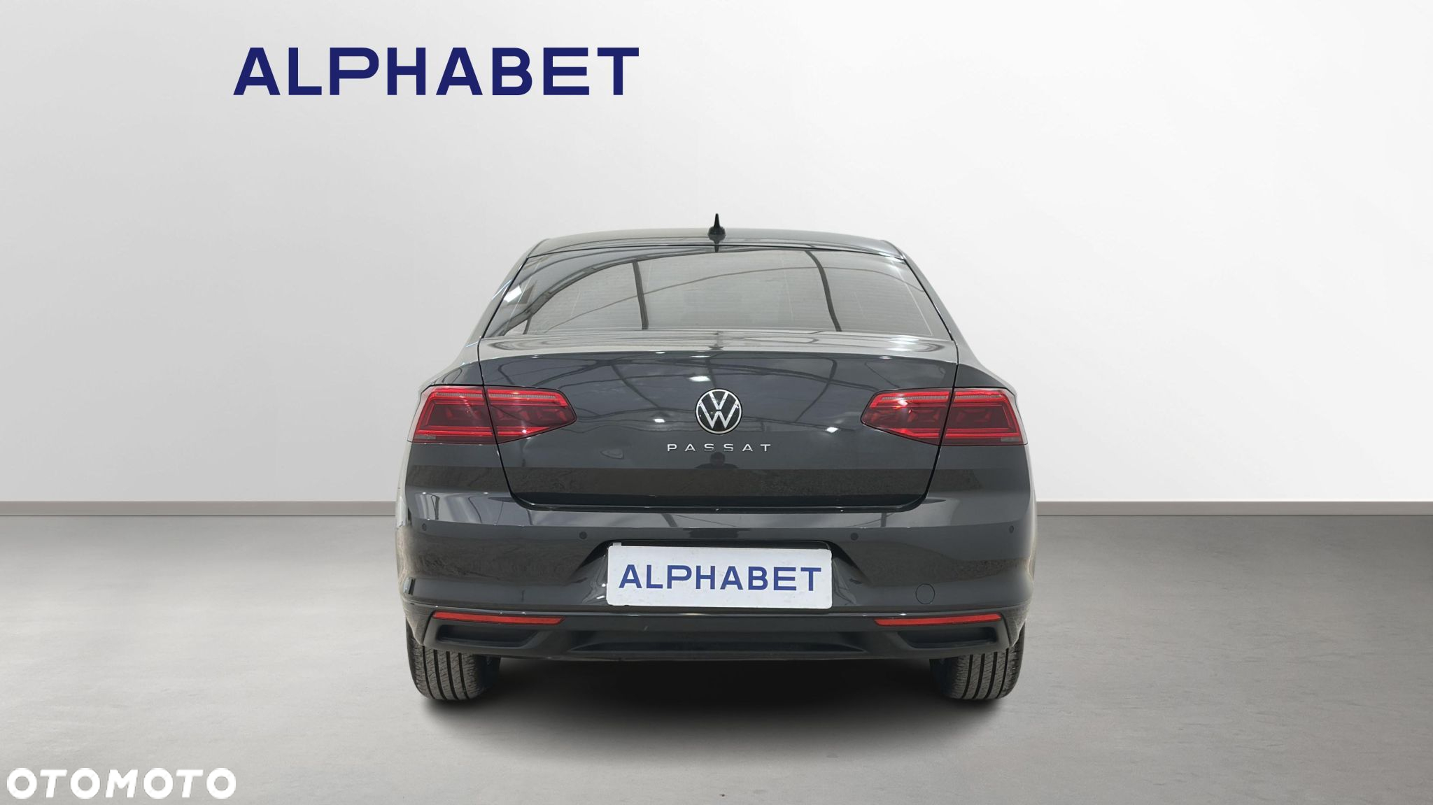 Volkswagen Passat - 4