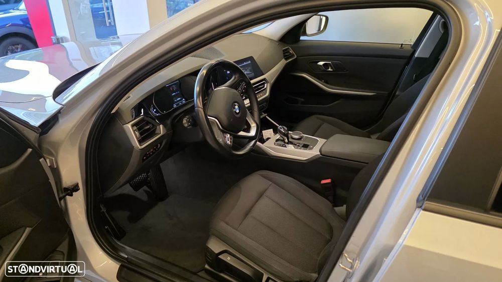 BMW 330 e Touring Corporate Edition Auto - 6