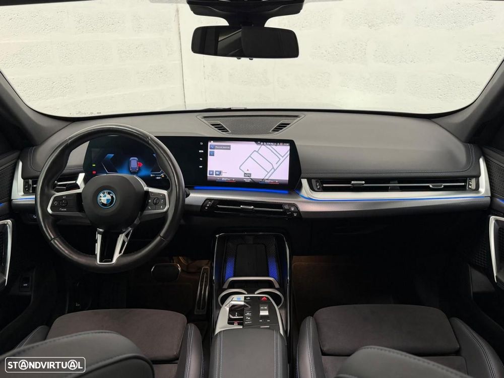 BMW iX1 xDrive30 - 3