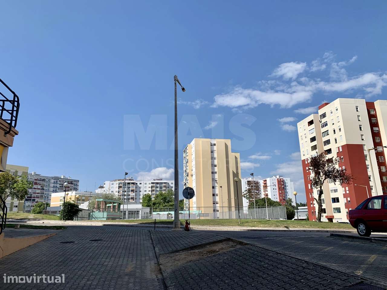 Loja 200m2 para serviços em Corroios - Grande imagem: 3/10