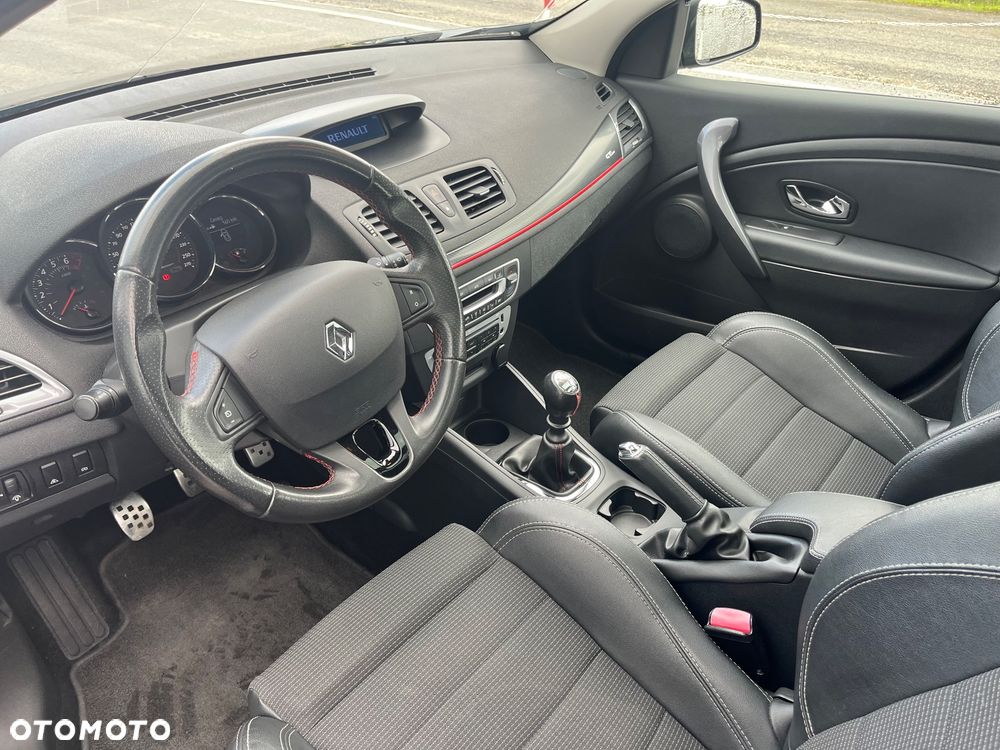 Renault Megane ENERGY TCe 115 Start & Stop Bose Edition - 8