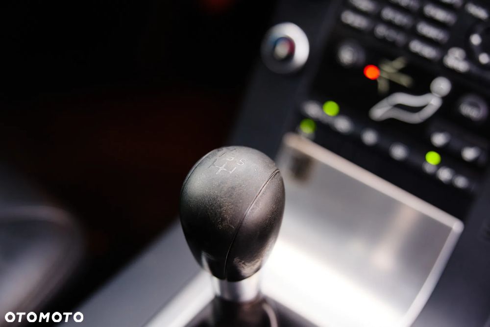 Volvo V70 2.5T Momentum - 25