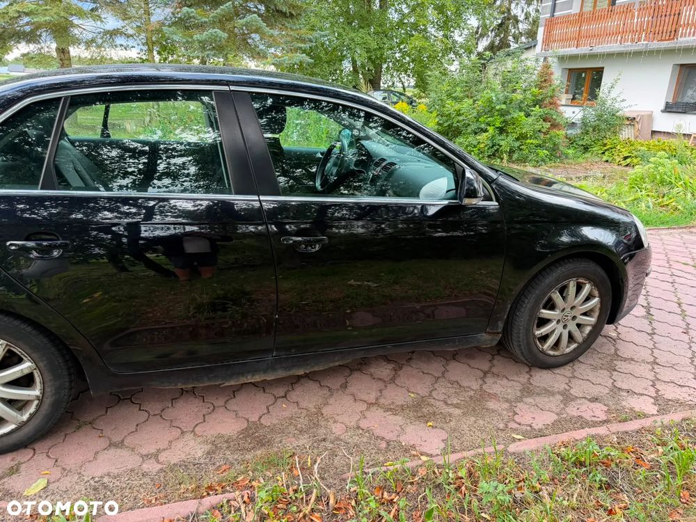 Volkswagen Jetta 1.6 TDI DPF Comfortline - 21