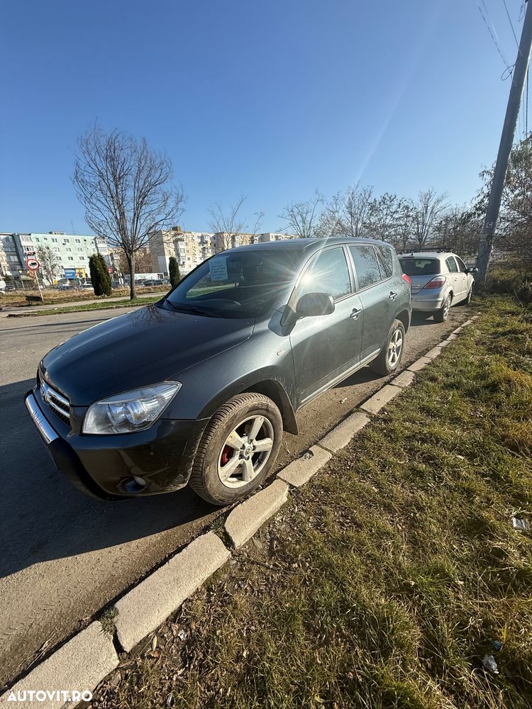 Toyota RAV4 - 2