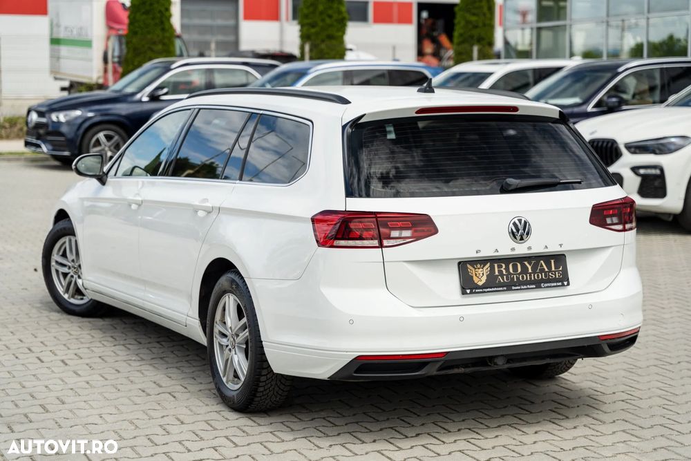 Volkswagen Passat 2.0 TDI DSG Comfortline - 4