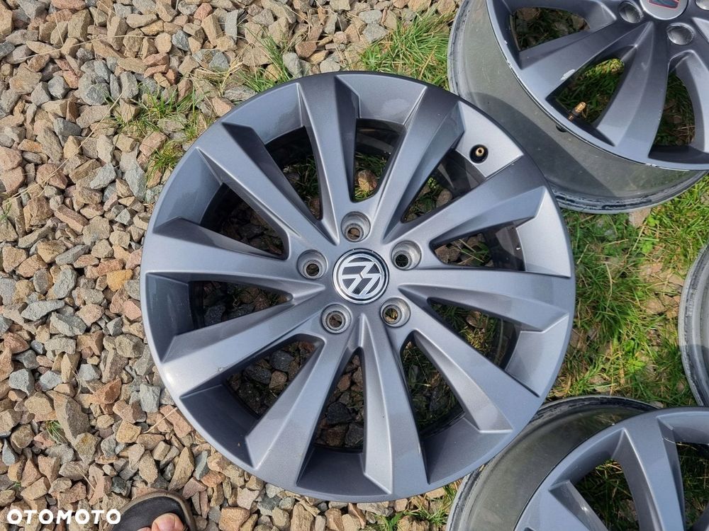 SEAT ALHAMBRA 7N5,VW SHARAN,PASSAT B8,TIGUAN,skoda alu 7x17 ET39 bdb stan - 10