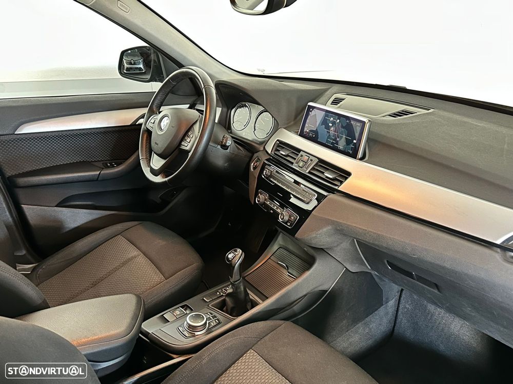 BMW X1 16 d sDrive - 27