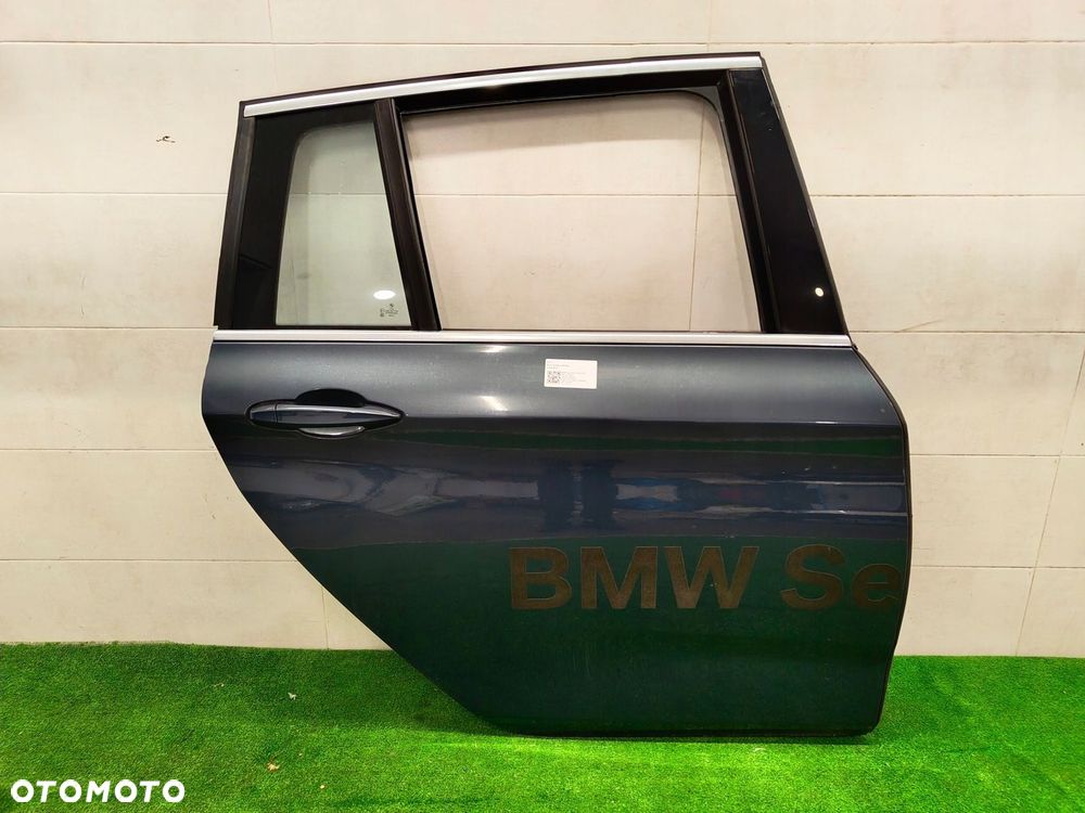 BMW 2 F46 DRZWI PRAWY TYŁ TYLNE C09 - 1