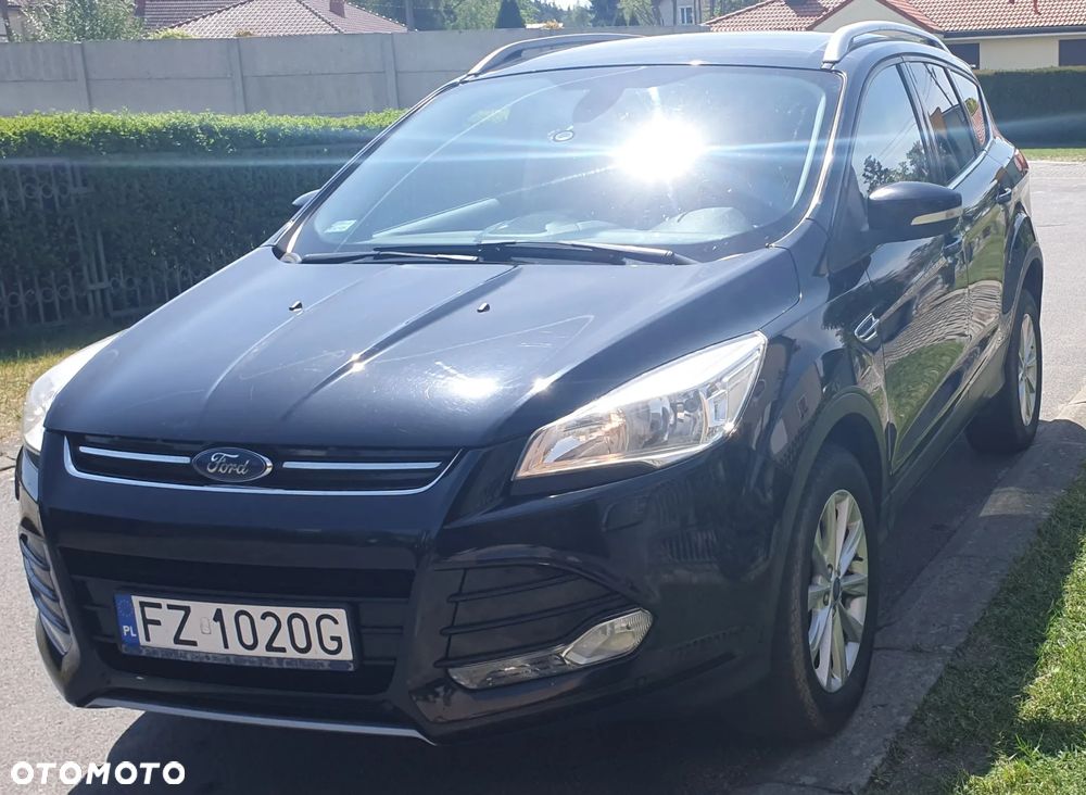 Ford Kuga 2.0 TDCi 4WD Titanium - 4