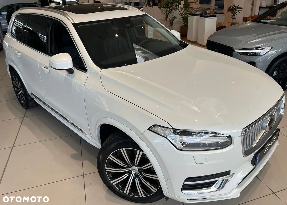 Volvo XC 90 B5 D AWD Ultimate Dark - 11