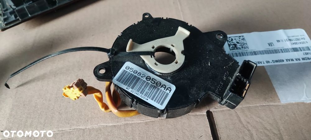 Taśma poduszki powietrznej CHRYSLER VOYAGER IV 05082050AA - 1