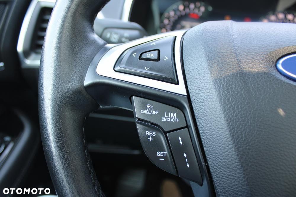 Ford S-Max - 24