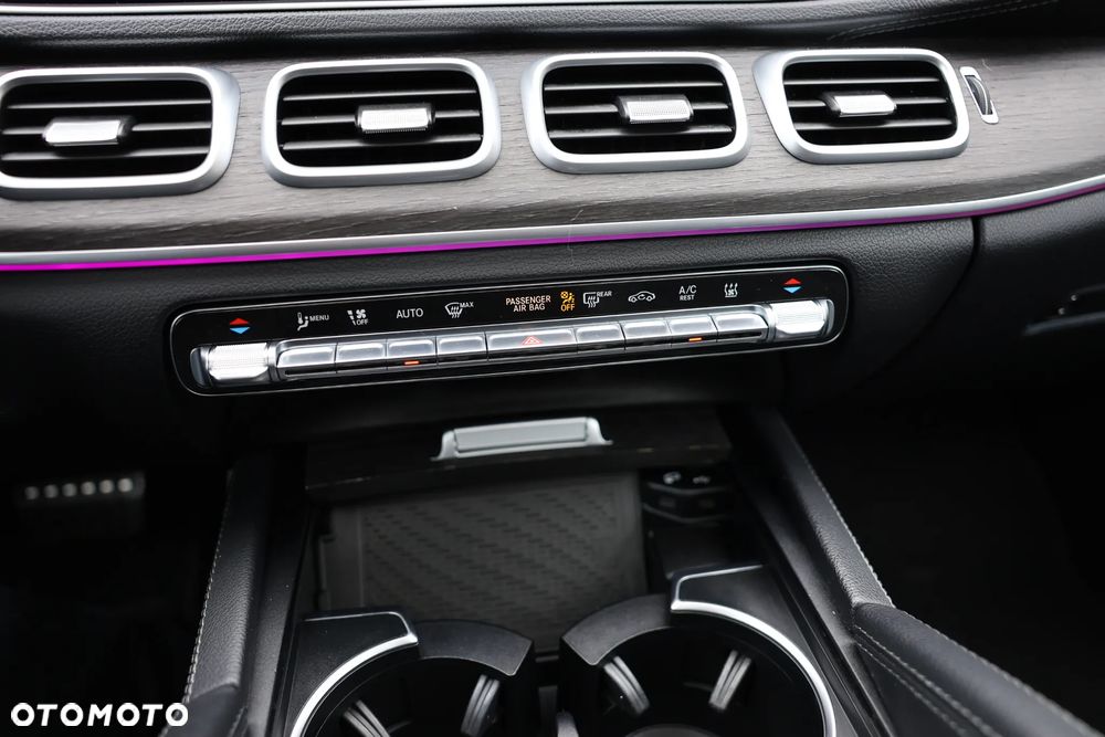 Mercedes-Benz GLE 350 e 4Matic 9G-TRONIC AMG Line - 23