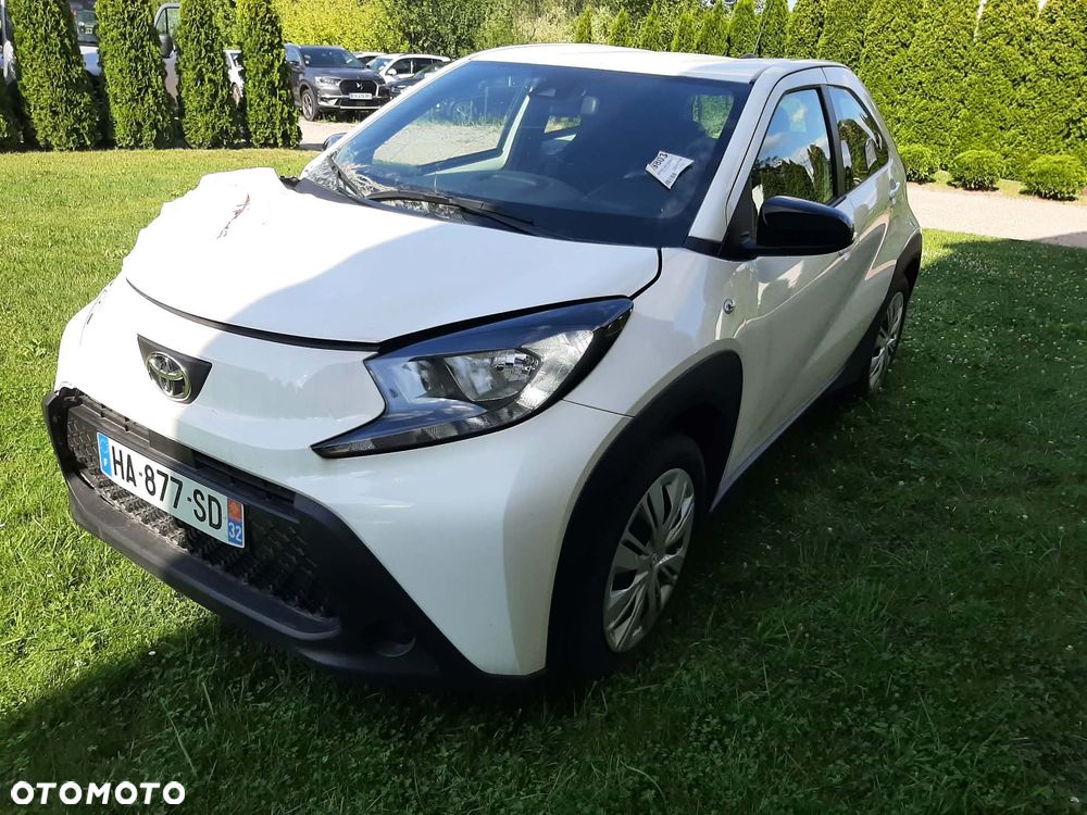 Toyota Aygo X Business Edition - 1