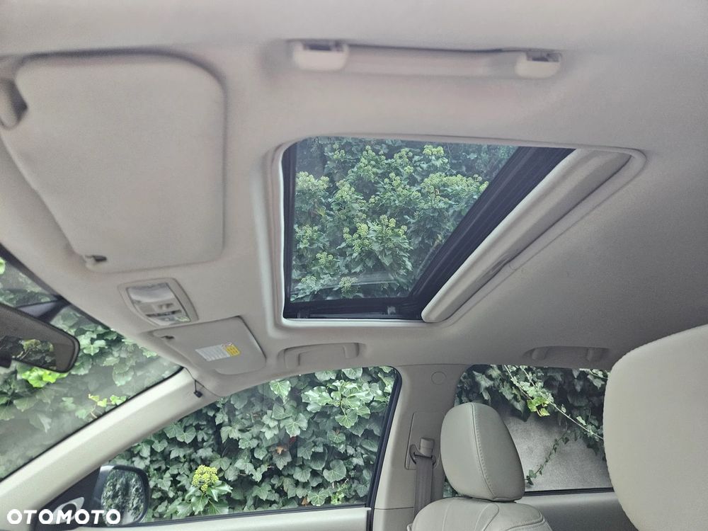 Mitsubishi Outlander 2.2 DI-D 4WD Intense - 28